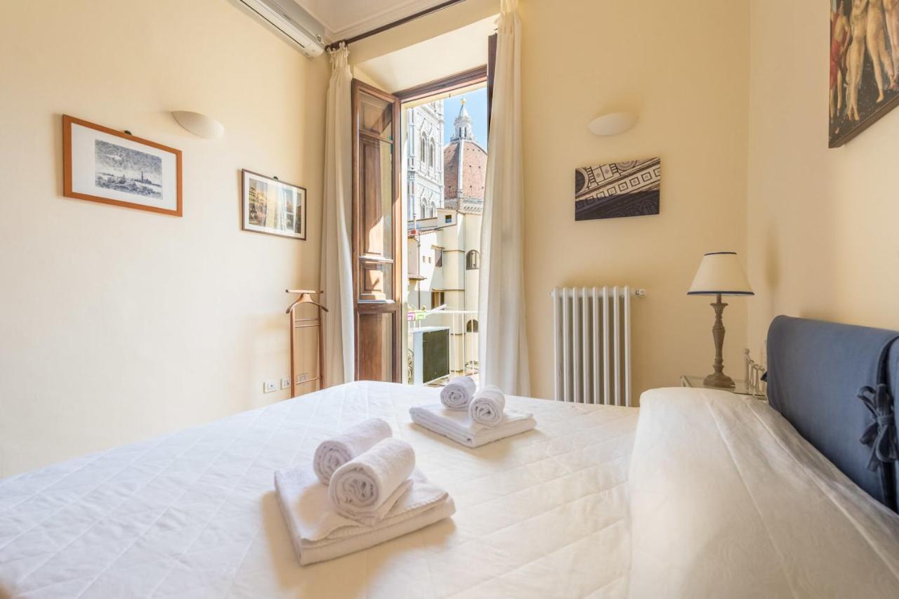 Charming 2Bed Apartment Overlooking Duomo - Hosted By Sweetstay Φλωρεντία Εξωτερικό φωτογραφία