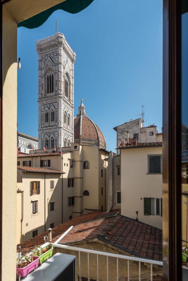 Charming 2Bed Apartment Overlooking Duomo - Hosted By Sweetstay Φλωρεντία Εξωτερικό φωτογραφία