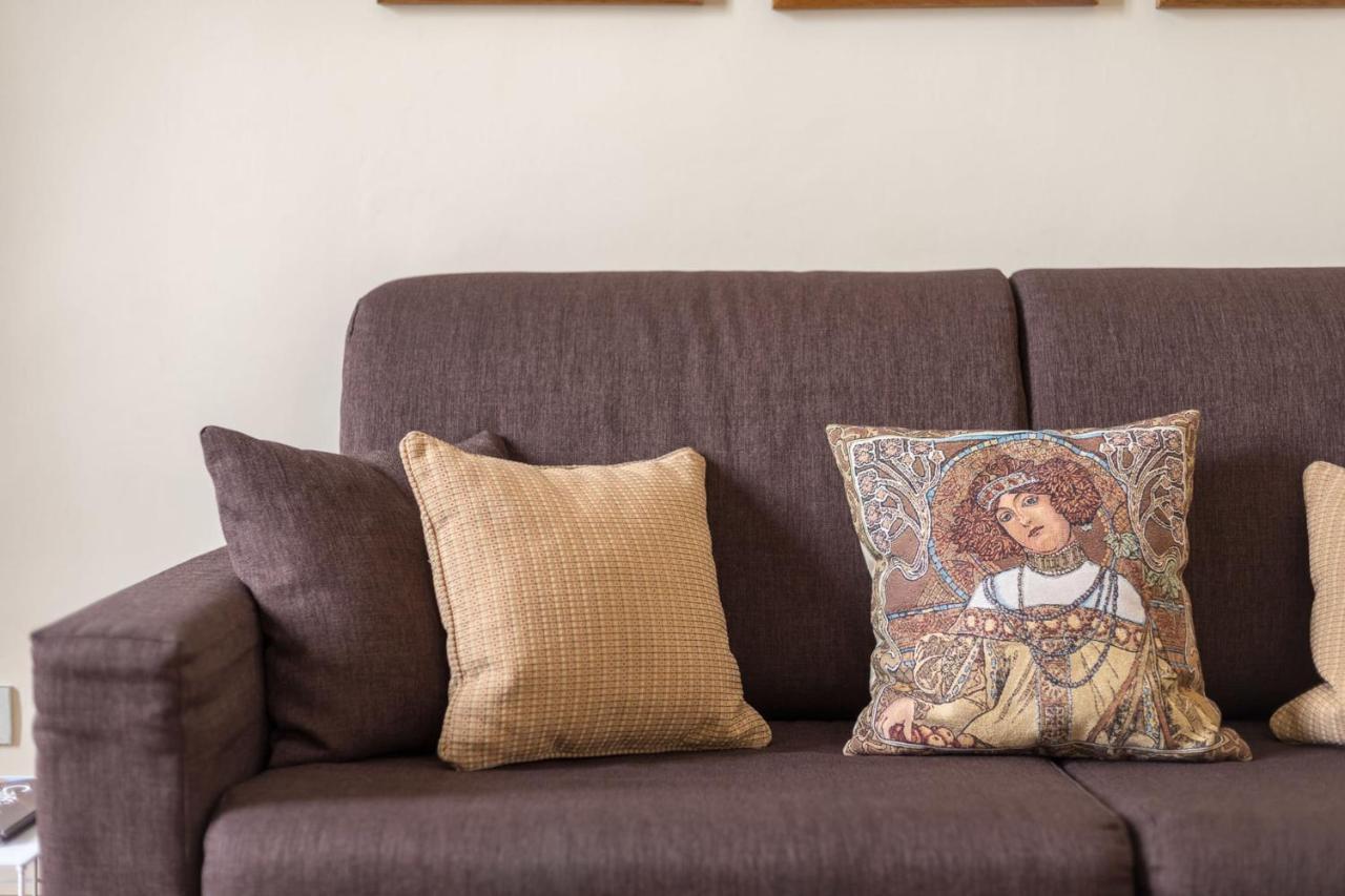 Charming 2Bed Apartment Overlooking Duomo - Hosted By Sweetstay Φλωρεντία Εξωτερικό φωτογραφία