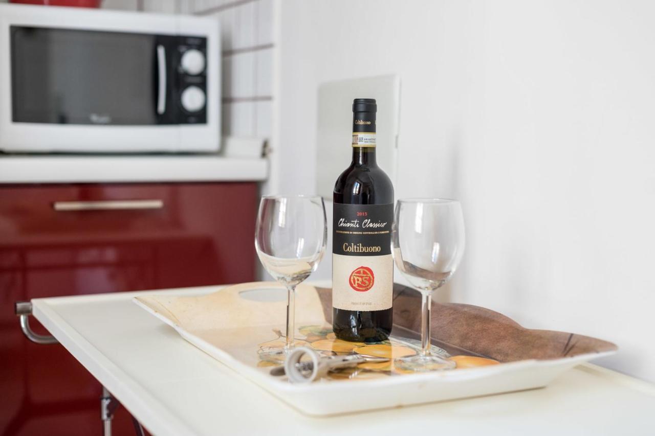 Charming 2Bed Apartment Overlooking Duomo - Hosted By Sweetstay Φλωρεντία Εξωτερικό φωτογραφία