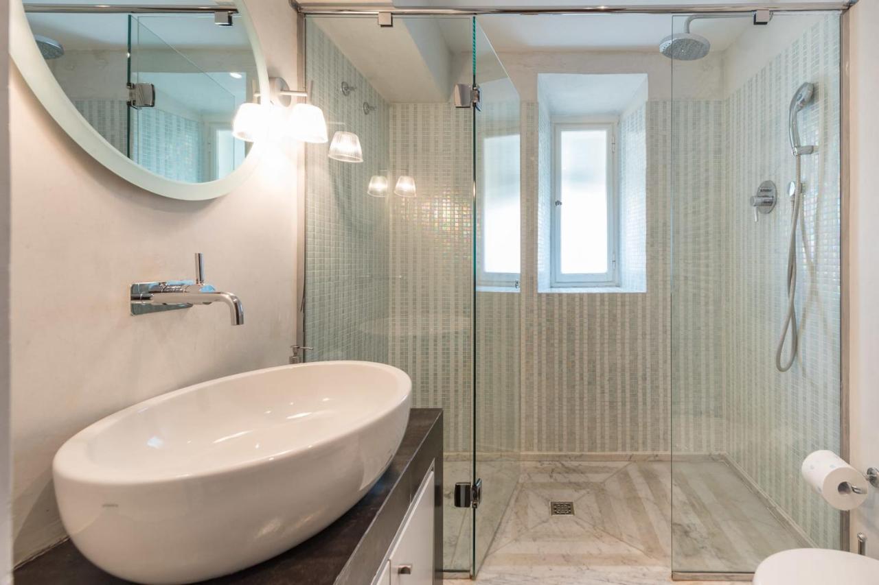 Charming 2Bed Apartment Overlooking Duomo - Hosted By Sweetstay Φλωρεντία Εξωτερικό φωτογραφία